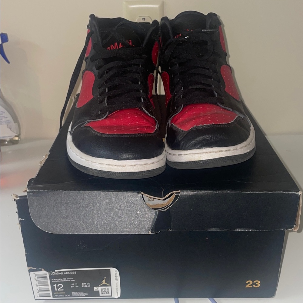 Jordan Sneakers Black Red